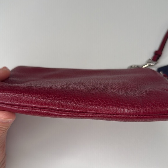 Coach pebbled leather medium wristlet crimson nwt prk lth F51683 NEW - Picture 7 of 15